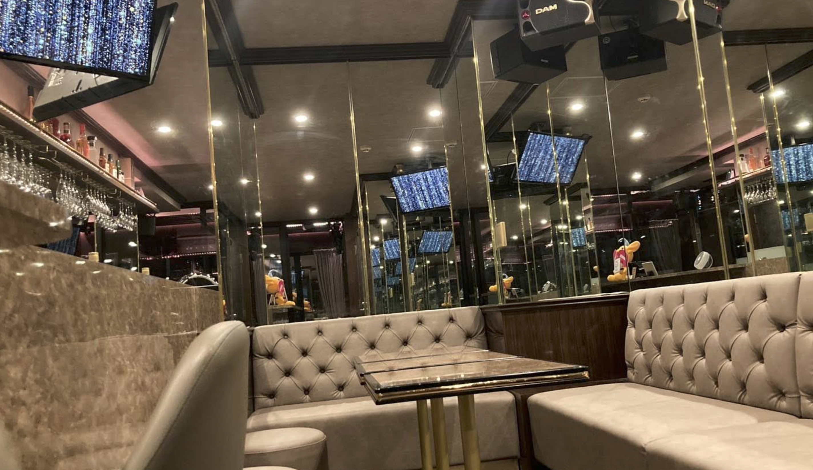 SNACK&BAR SOLEIL 店内写真2